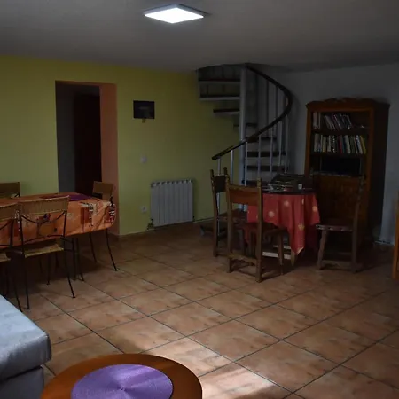 Tatil Evi La Rocalla Del Tietar *