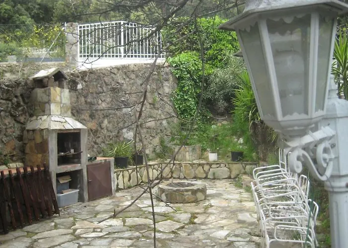 La Rocalla Del Tietar Holiday home *
